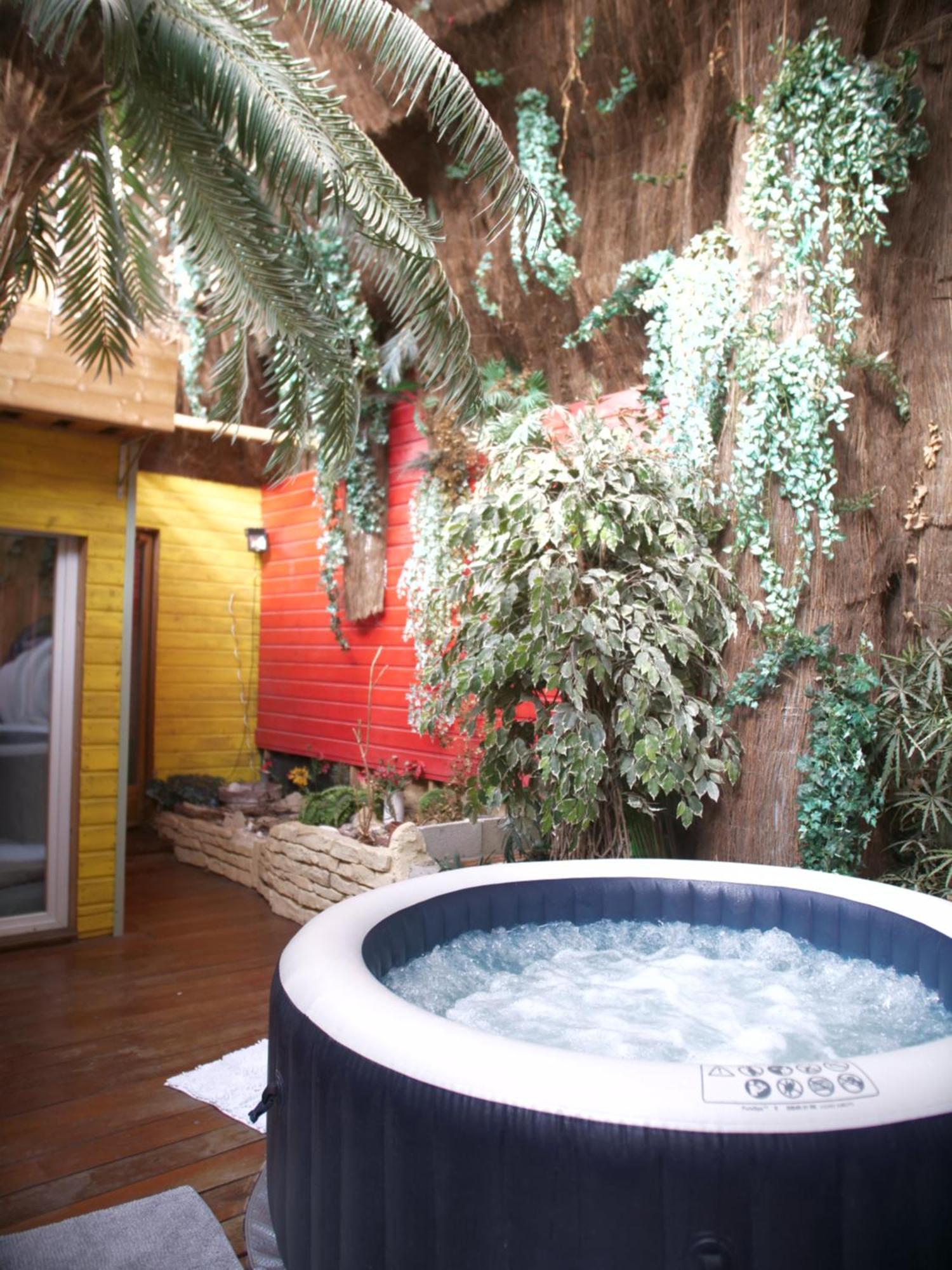 Maison De Village, Jacuzzi, Salle Cinema Valencin Buitenkant foto